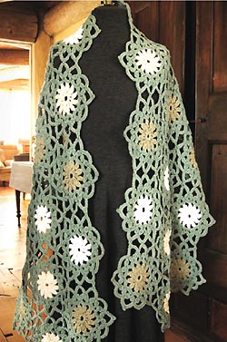 Daisy Snow Shawl